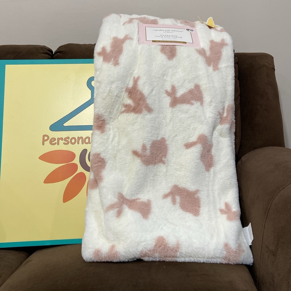Cupcakes & Cashmere Oversized BUNNY Throw